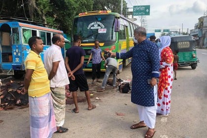 ধামরাই ৫ ঘণ্টায় কোরবানির পশুর বর্জ্য নিরসন