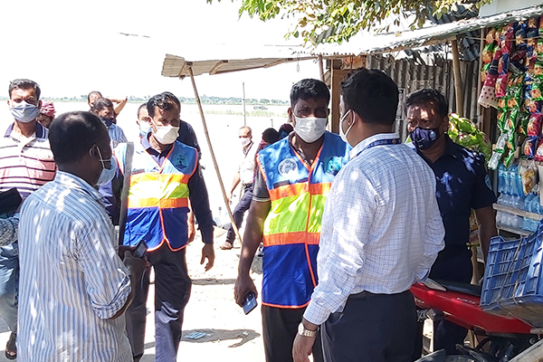 চরভদ্রাসনে নদীতে অভিযান চালিয়ে আড়াই লাখ টাকা জরিমানা