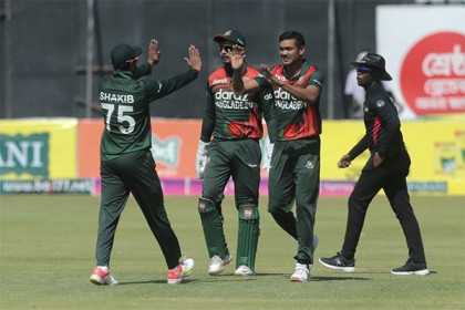 টি-টোয়েন্টি সিরিজ জেতার লক্ষ্যে বোলিংয়ে টাইগাররা