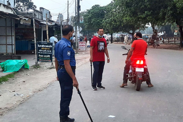 সান্তাহারে লকডাউন বাস্তবায়নে কঠোর প্রশাসন