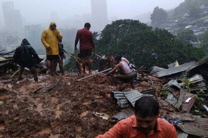 ভূমিধসে বিপর্যস্ত ভারত, মৃতের সংখ্যা বেড়ে ১২৯