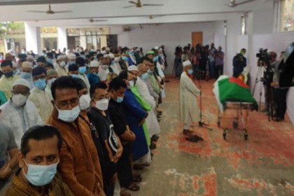 ফকির আলমগীরের জানাজা সম্পন্ন

