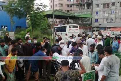 রাষ্ট্রীয় মর্যাদায় চিরনিদ্রায় শায়িত ফকির আলমগীর
