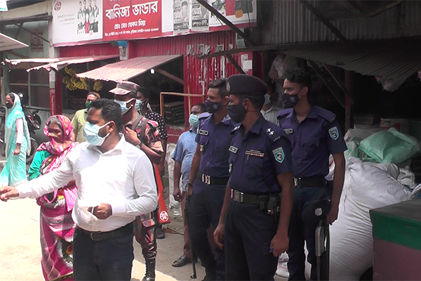 কুড়িগ্রামে ভ্রাম্যমাণ আদালতে
১০৮ মামলা 