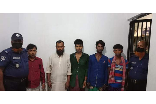 ভাঙ্গায় ট্রাকের ব্যাটারি চোর সন্দেহে গ্রেফতার ৫