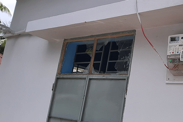 নোয়াখালীতে বসতবাড়িতে হামলা ভাঙচুর