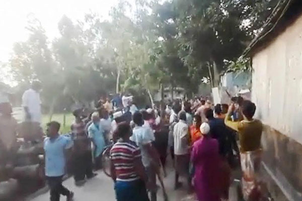 কুড়িগ্রামে লকডাউনে পুলিশকে ধাওয়া দেওয়ায় মামলা