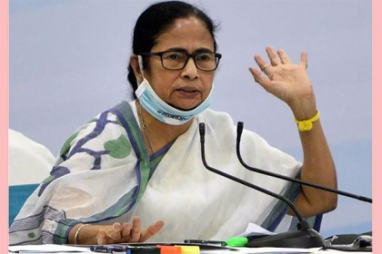 বিরোধী জোটের নেতৃত্ব দিতে চেয়ে মমতার কৌশল