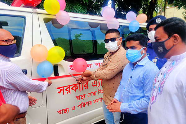 হালুয়াঘাট স্বাস্থ্য কমপ্লেক্সে নতুন অ্যাম্বুলেন্স  