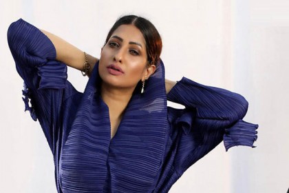 টিনা রাসেলের ‘পাগলেরই বেশ’ (ভিডিও)


