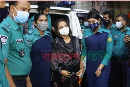 আমি বহিষ্কার হইনি, এখনো দলের সঙ্গে আছি : আদালতে হেলেনা