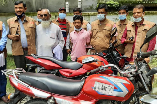 বাগেরহাটে মোটরসাইকেল চোর সিন্ডিকেটের ২ সদস্য গ্রেফতার 