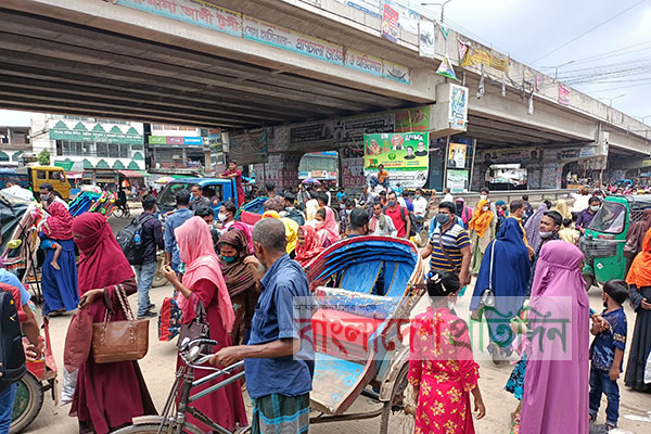 দল বেধে কর্মস্থলে ফিরছে মানুষ, ভোগান্তি চরমে