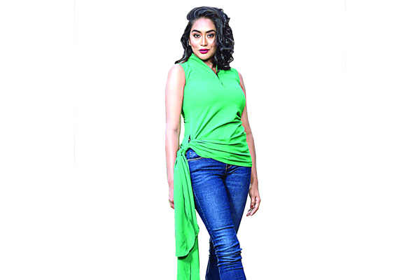 মমর ‘সৎ মা’