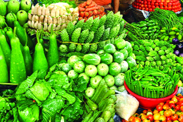সবজির দরে স্বস্তি মাছ মাংস চড়া