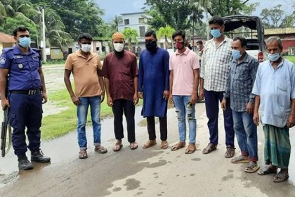 মোরেলগঞ্জে লকডাউন অমান্য করায় ৭ জনের কারাদণ্ড