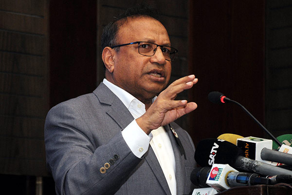 আগামী ২ সপ্তাহের মধ্যে ডেঙ্গু নিয়ন্ত্রণে আনতে হবে : স্থানীয় সরকার মন্ত্রী
