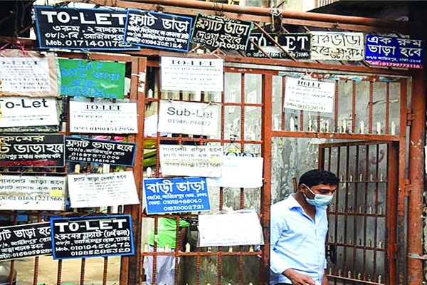 বাড়ির মালিক-ভাড়াটিয়া কেউ ভালো নেই