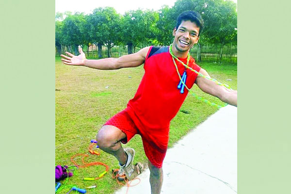 স্কিপিং রোপে লাফিয়ে রেকর্ড রাসেলের