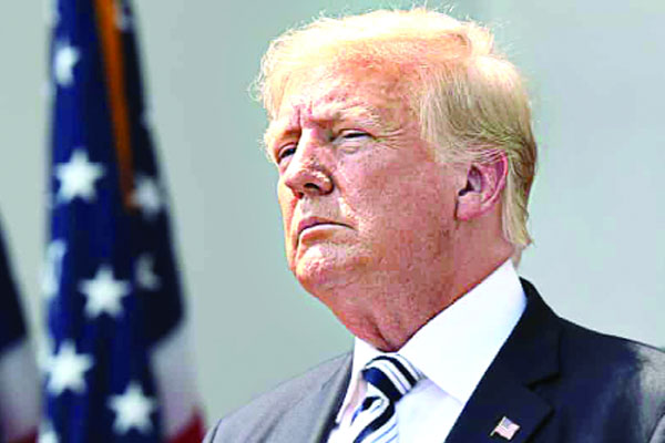 ট্রাম্পের করের নথি কংগ্রেসে জমা দেওয়ার আদেশ