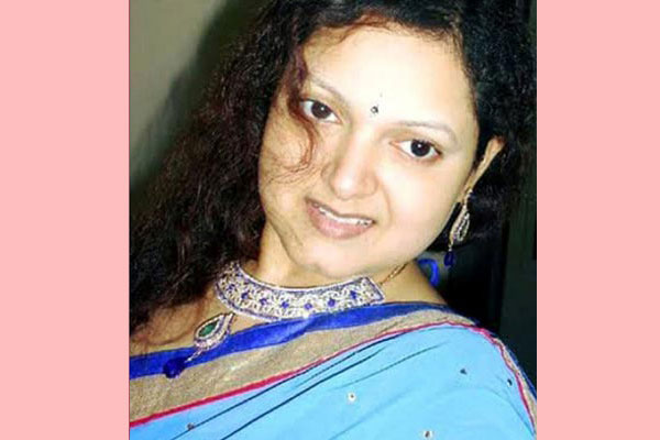 একজন চিকিৎসক হয়েও আন্তর্জাতিক প্রতারক চক্রে ঈশিতা 