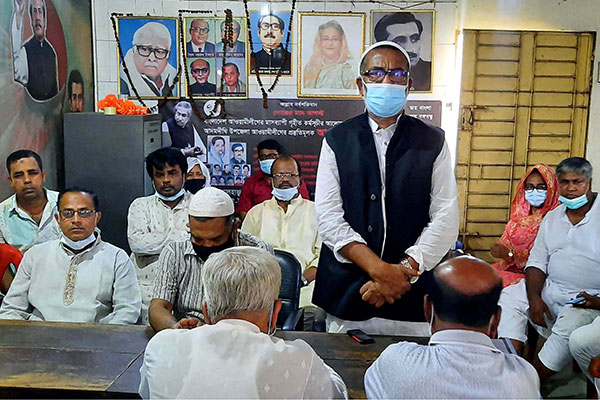 আদমদীঘিতে শোক দিবস উপলক্ষে 
আওয়ামী লীগের প্রস্তুতিমূলক সভা 