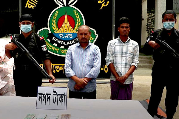 টাঙ্গাইলে সরকারি সার কালোবাজারির অভিযোগে ২ জন গ্রেফতার 