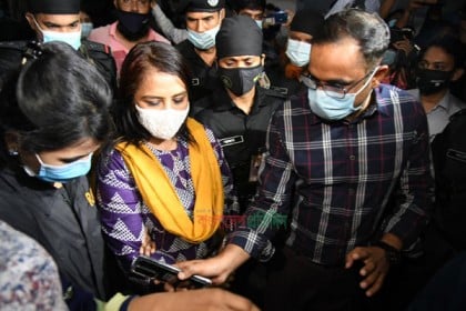 হেলেনা জাহাঙ্গীরের দুই সহযোগী গ্রেফতার
