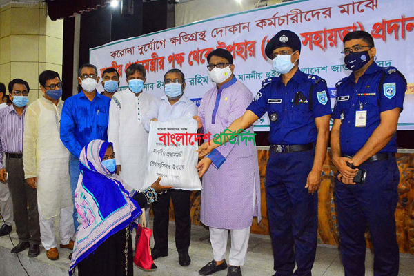 'প্রধানমন্ত্রীর নেতৃত্বে দেশের প্রতিটি মানুষ ভ্যাকসিন পাবে: হুইপ ইকবালুর রহিম এমপি