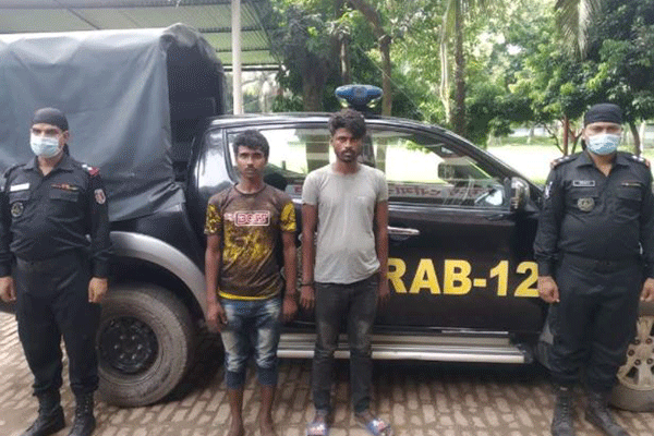 বগুড়ায় গাঁজাসহ দুই মাদক ব্যবসায়ী গ্রেফতার