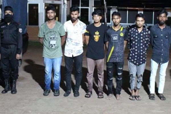 সিদ্ধিরগঞ্জে দেশীয় অস্ত্রসহ ডাকাত দলের ৬ সদস্য গ্রেফতার 
