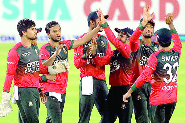 প্রথমবার অস্ট্রেলিয়াকে হারিয়ে স্বপ্নপূরণ