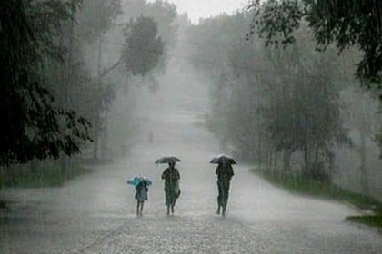 আগস্টে ভারি বৃষ্টির আভাস, বন্যার আশঙ্কা
