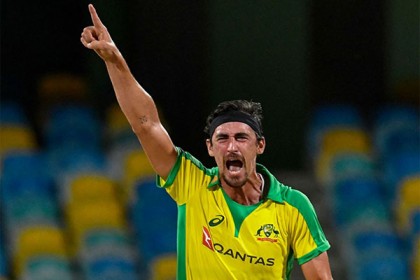 টাইগারদের বিপক্ষে হারা ম্যাচেও স্টার্কের মাইলফলক