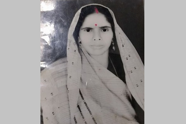 গোবর সরানো নিয়ে প্রতিবেশীর হামলায় চা শ্রমিকের মৃত্যু

