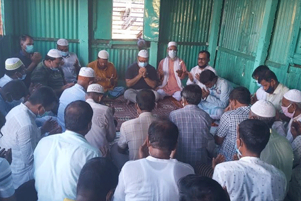 ইটনায় শেখ কামালের জন্মদিনে মিলাদ ও দোয়া