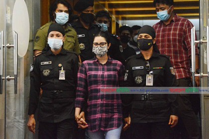 ৪ দিনের রিমান্ডে পরীমণি

