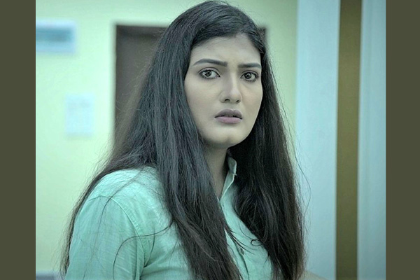 শেষ হলো করোনায় কর্মহীনের গল্প নিয়ে সঞ্চিতার ‌‘বিবর্ণ প্রহর’র চিত্রধারণ  

