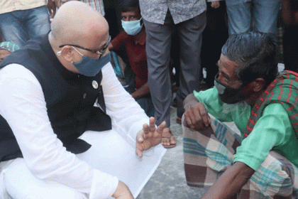 'সবসময় অসহায় মানুষের পাশে দাঁড়ায় আওয়ামী লীগ' 
