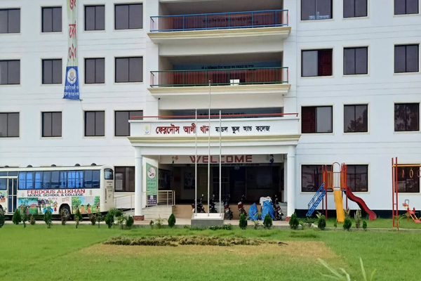 করোনার প্রভাবে নীরবে কাঁদছে কেজি স্কুলের শিক্ষক-কর্মচারীরা!