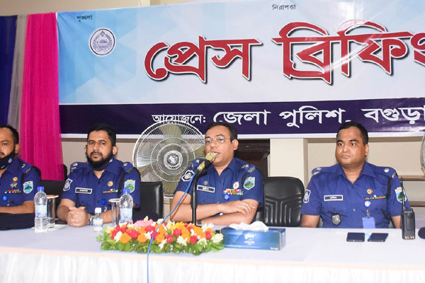 ‘বগুড়ার মানুষকে জনবান্ধব পুলিশিং সেবা উপহার দেওয়া হবে’