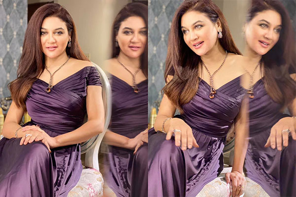 নতুন রূপে ধরা দিলেন জয়া