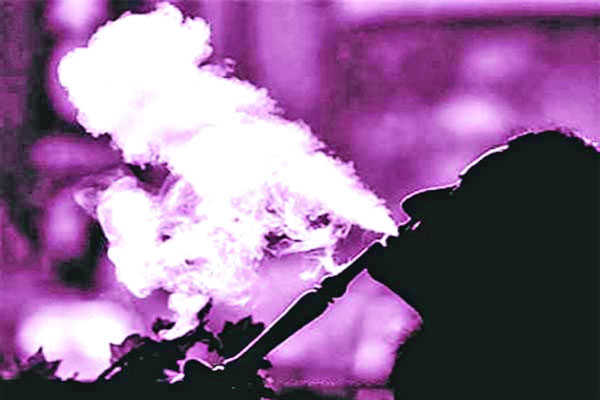 মাদকে সর্বনাশ অভিজাত পাড়ার