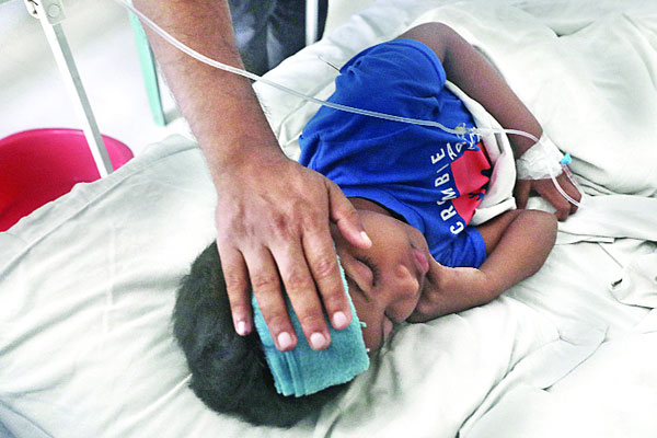ডেঙ্গু হচ্ছে ভয়াবহ