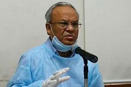 ‘গণটিকার নামে অব্যবস্থাপনা, মানুষ লাইনে দাঁড়িয়ে টিকা পাচ্ছে না‌’