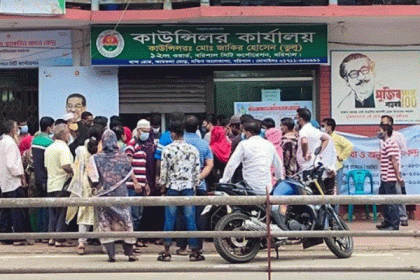 বরিশালে প্রতিদিন ৮ হাজার মানুষকে টিকা দেয়ার লক্ষমাত্রা স্বাস্থ্য বিভাগের