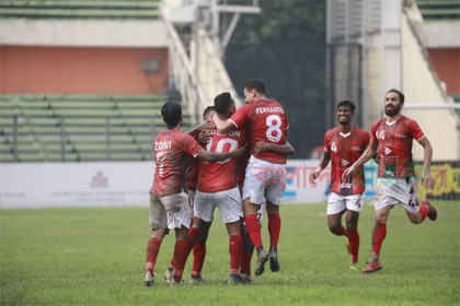 দুই গোলে এগিয়ে বসুন্ধরা কিংস