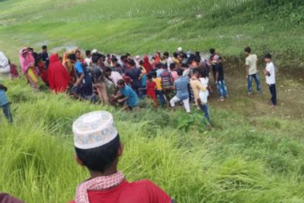 রেললাইনের পাশে মিলল যুবকের লাশ