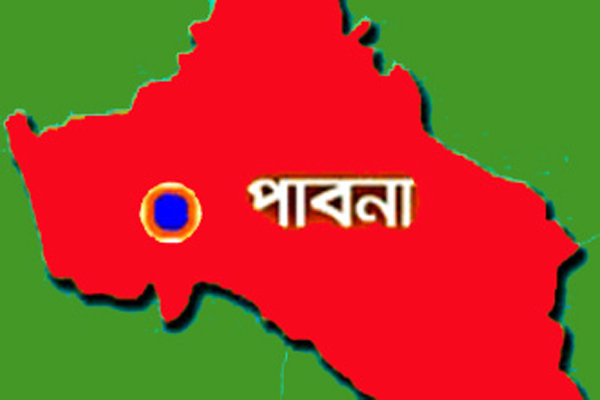 মোবাইল ফোন দেখতে না দেওয়ায় ভাই-বোনকে কুপিয়ে জখম