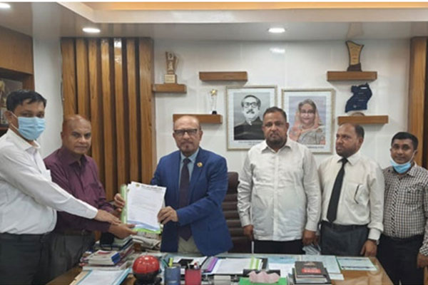 চট্টগ্রামে আইনজীবী সমিতি ভবনের পানি সংকট

নিরসনের আশ্বাস ওয়াসা এমডির